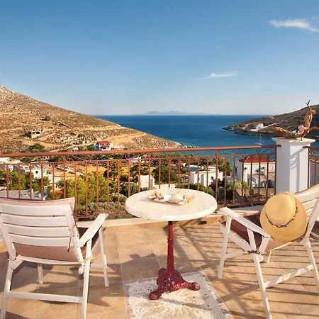 Nikis Seaside House Casa de Férias *