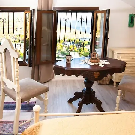 Nikis Seaside House Vlichadia