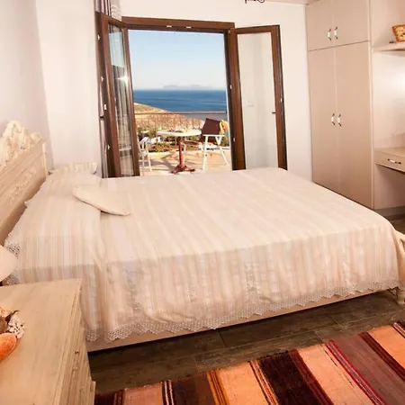 Semesterbostad Nikis Seaside House