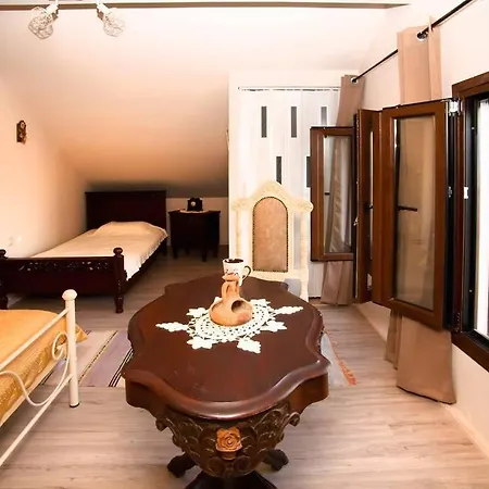 Nikis Seaside House
