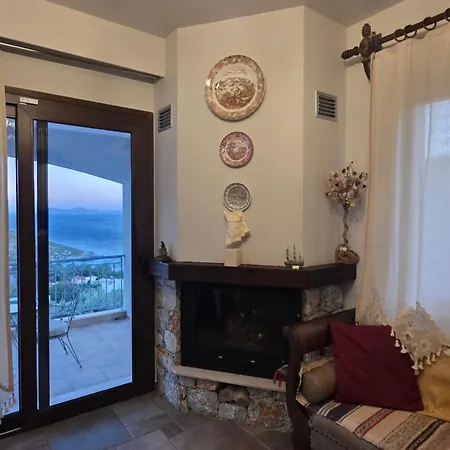 Nikis Seaside House