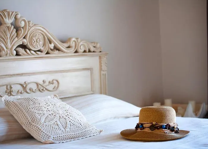 Nikis Seaside House *